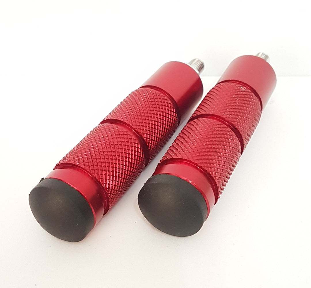 Coppia pedalini rossi anodizzati con perno da 8mm universale per Scooter e Ciclomotori
