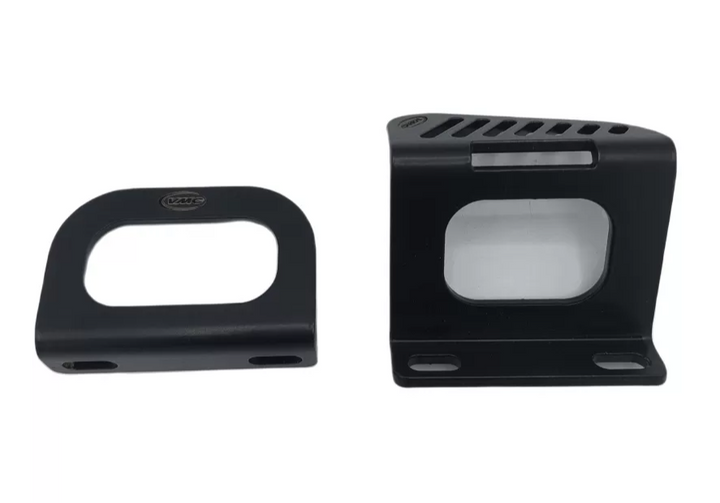 Coppia staffe nere pedana per fissaggio tanica di scorta / borsa Vespa 50 90 125 150 160 180 200