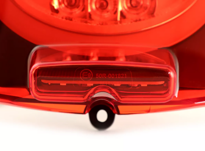 Faro fanale stop posteriore led rosso Piaggio Vespa GTS 125 250 300 2014-2018