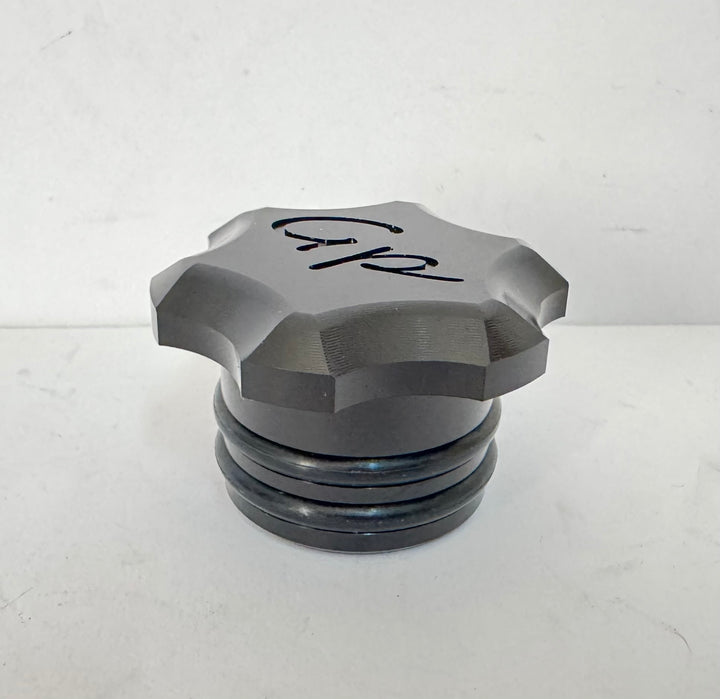 Tappo serbatoio nero in CNC con doppio oring per Piaggio Ciao