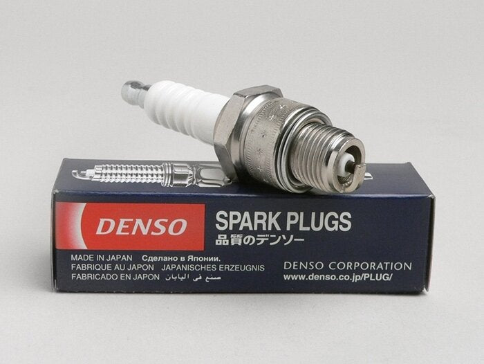 Candela filetto corto Denso W24FS-U (NGK B8HS)