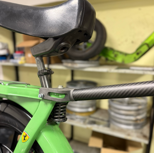 Puntone rinforzo telaio GP RACING PARTS in fibra di carbonio per Piaggio Ciao P PXV SC