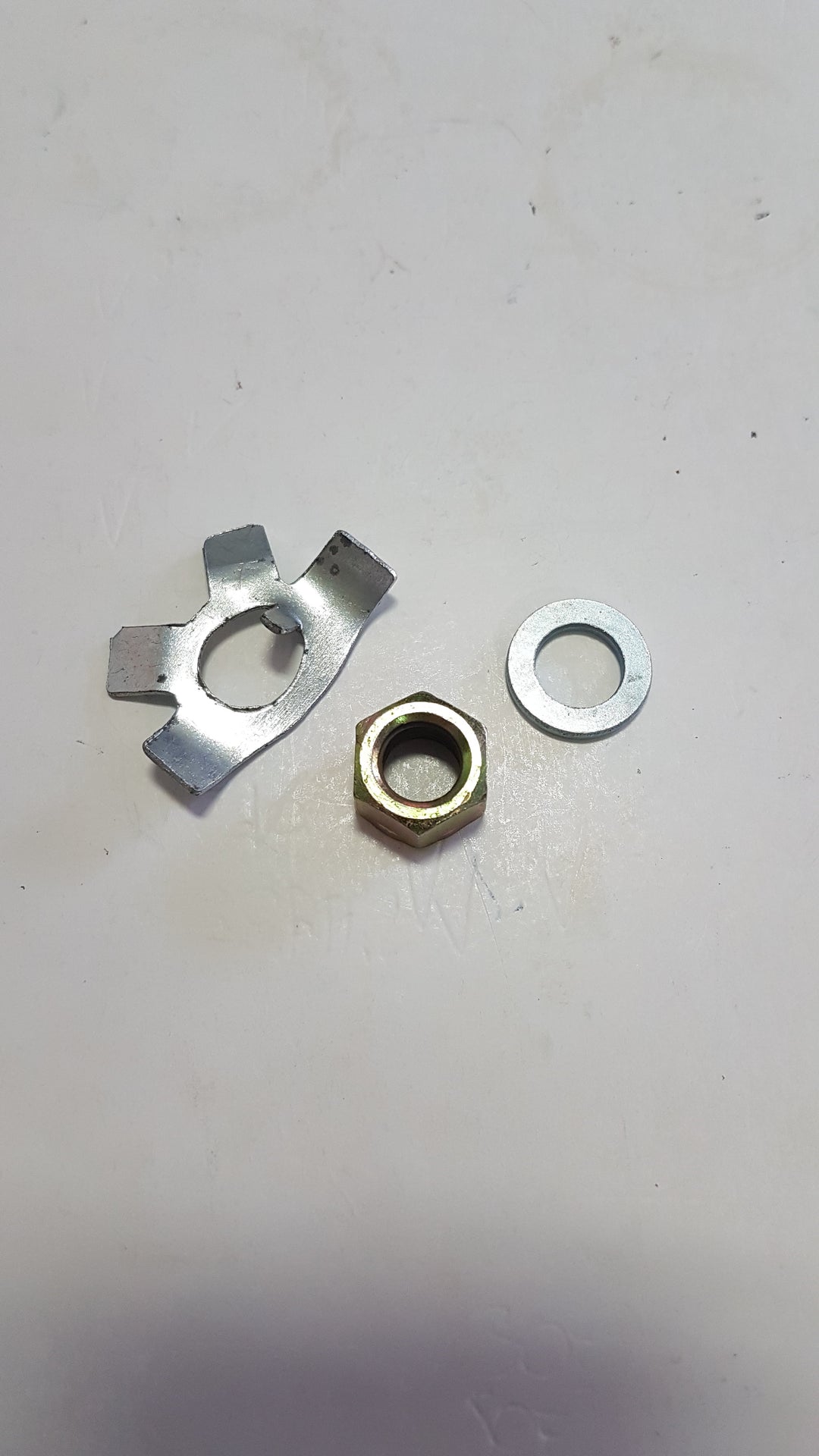 Kit piastrina dado rondella asse cambio Vespa PE PX 125 150 200